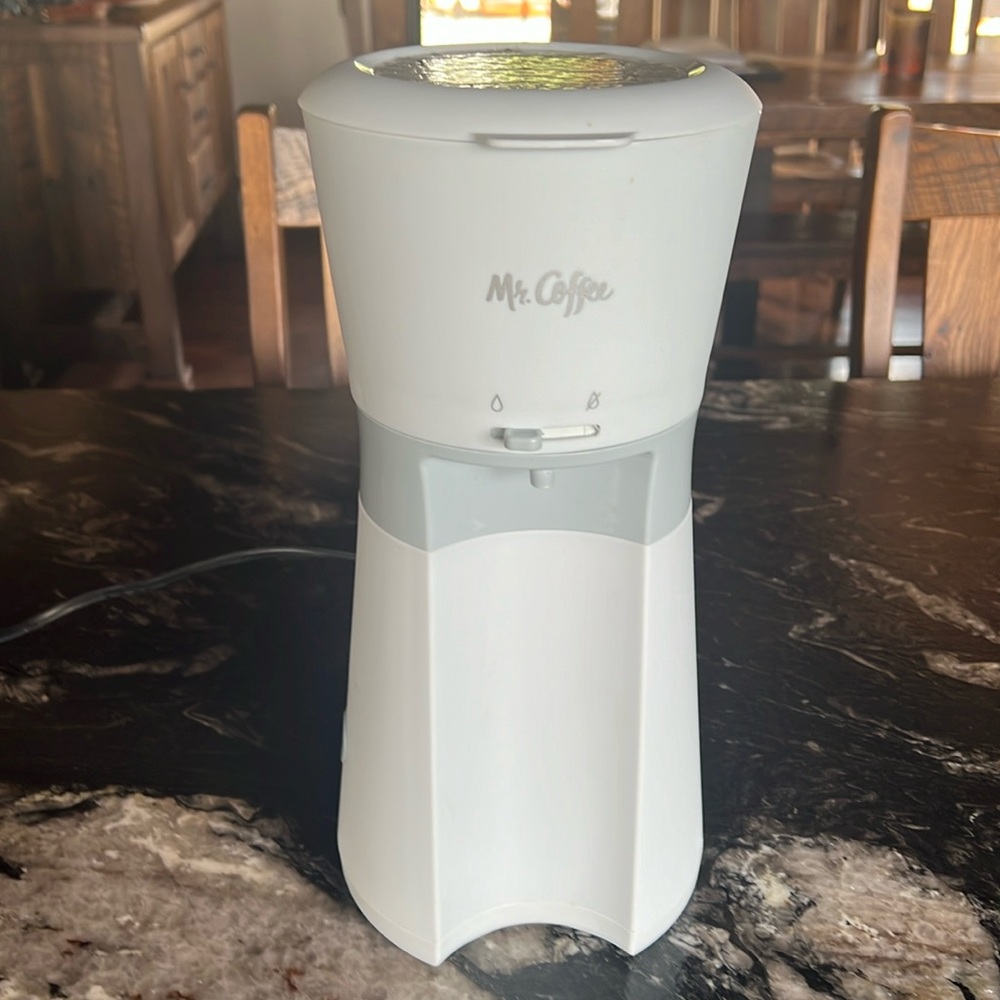 Iced coffee maker